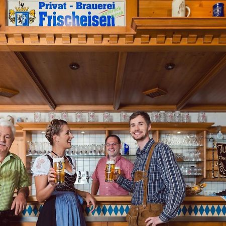 Brauerei Und Gasthof Frischeisen Kelheim Dış mekan fotoğraf
